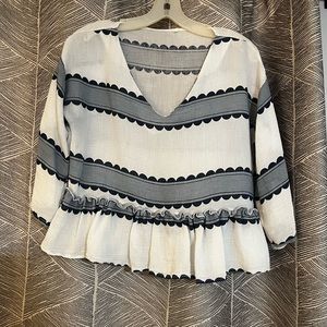 💙Blue and white cropped blouse